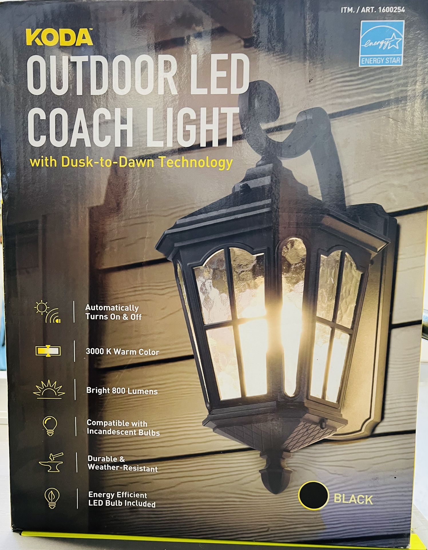 Koda Outdoor LED coach light dusk to dawn technology model 1600254