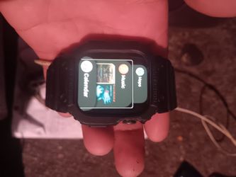 Apple watch , no lock with charger but needs new case