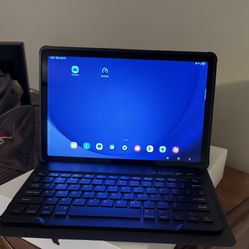 Brand New / Sealed Samsung  Galaxy Tab A9 + 5G AND New , Nice Keyboard/ Case ! Also Includes Free 5G Unlimited Service For 6 Months ! 