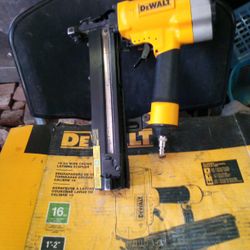 De Walt Air Stapierr