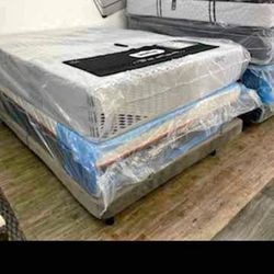 King size new thick pitow top bed can deliver 