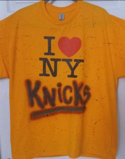 KNICKS T-SHIRT - CUSTOM "I HEART NY" AIRBRUSH T SHIRT