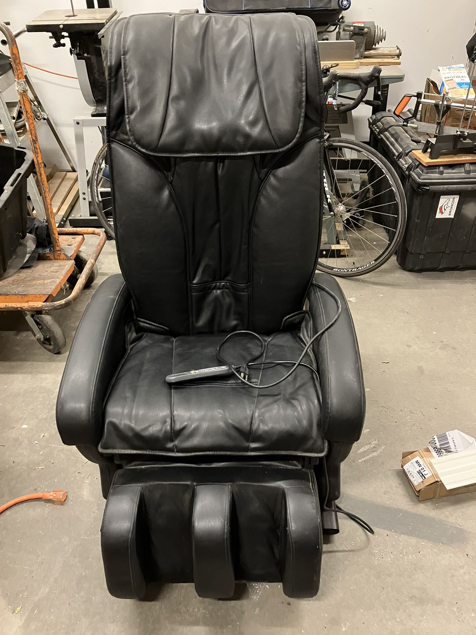 Black Leather King Kong Massage Chair Model 5517B