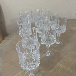 Set Of 12 Crystal Glasses 