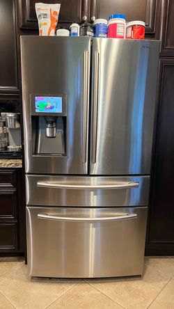 Samsung 4-Door French Door Refrigerator (CASH ONLY)