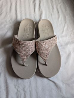Skechers arches sandals size 9