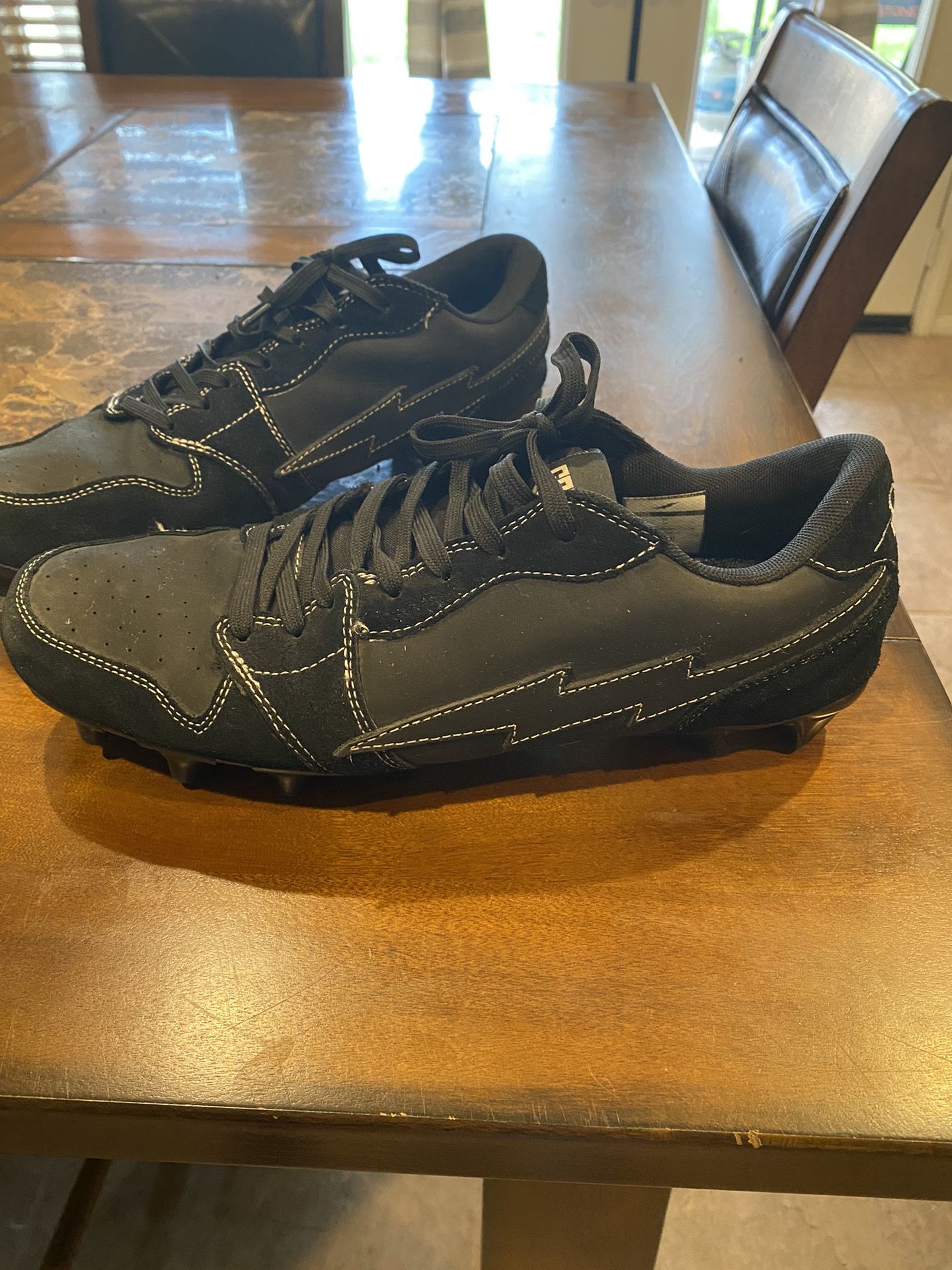 Cornelius Enzo Black Phantom Cleats
