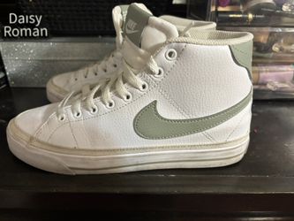 Women Nike Court Legacy