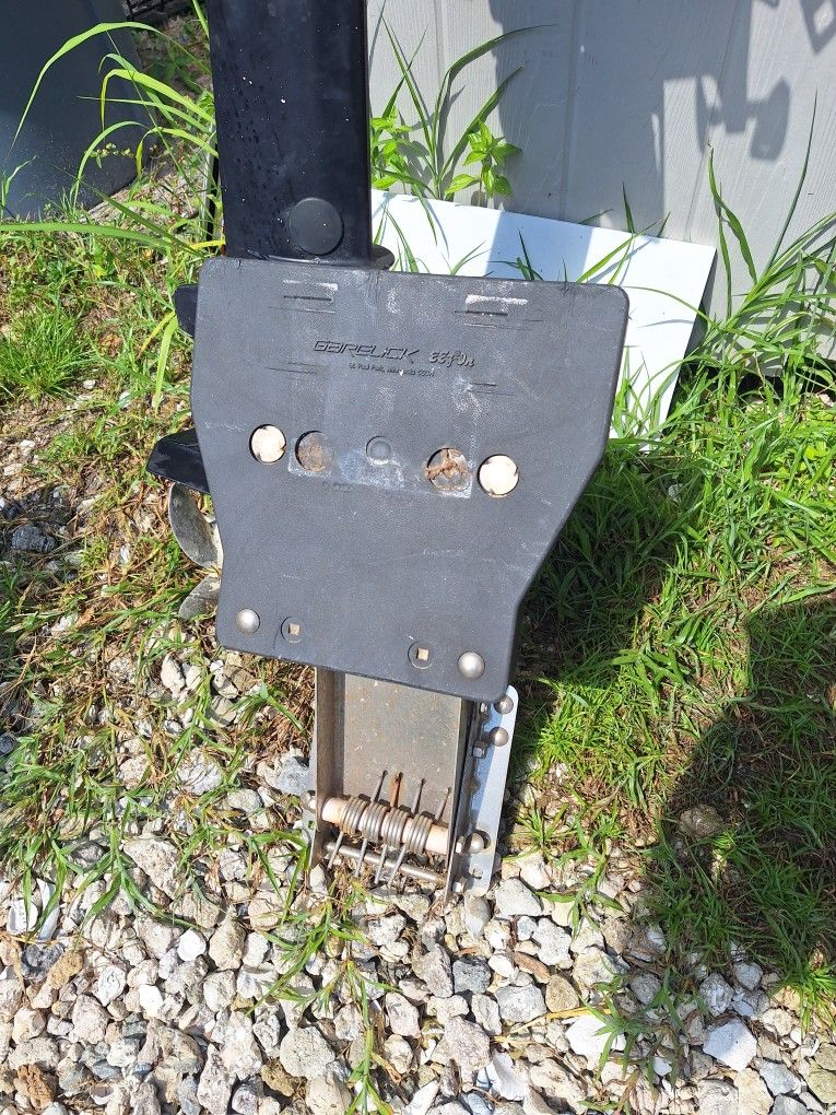 Garelick Trolling Or Kicker Motor Outboard Mount
