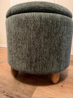 Round Storage Ottoman with Wood Legs