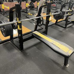 Flat Bench Press (3 Available)