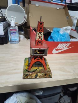 Vintage Tin Toy From The 30's Or 40's