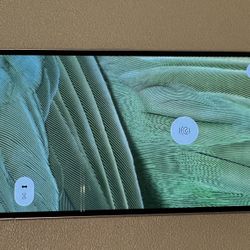 Google Pixel 8 - 128GB - Porcelain (White) - Unlocked - Mint Condition