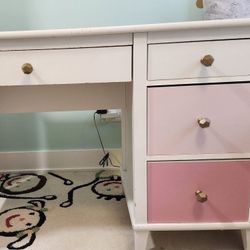 Desk White/pink $36.00