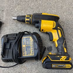 Dewalt 20 V