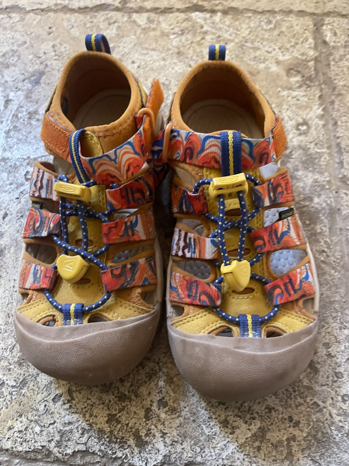 Keen Big Kids Size 2