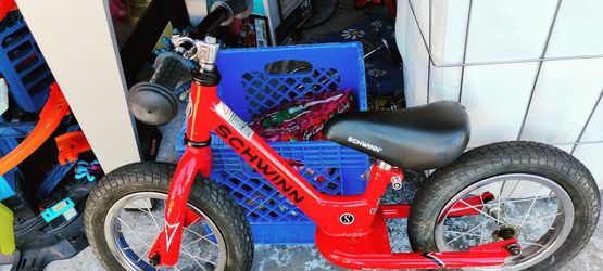 Schwinn Kids Balance Bike Red