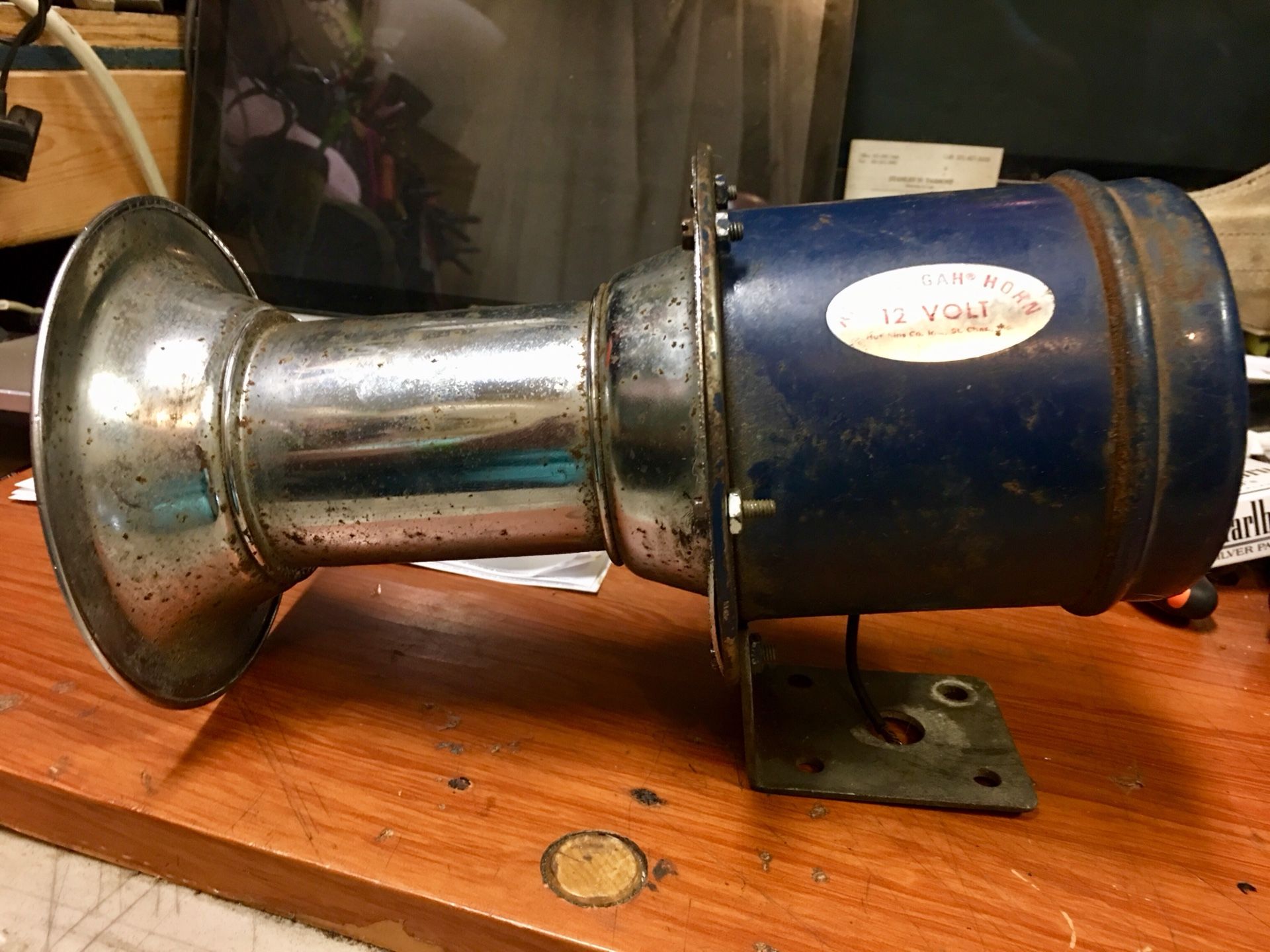 Original Vintage “AH-OOO-GAH” Horn - Hutchins Co. Charleston, MO. $50 Cash