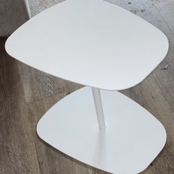 White Metal Coffee Table/End Table 