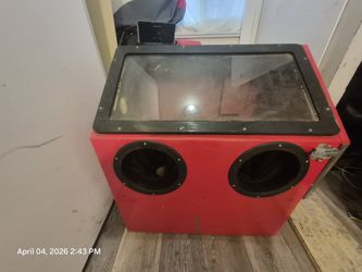 Central Pneumatic Abrasive Blast Cabinet