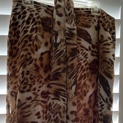 Le Suit Leopard Skirt - Size 14 & Scarf