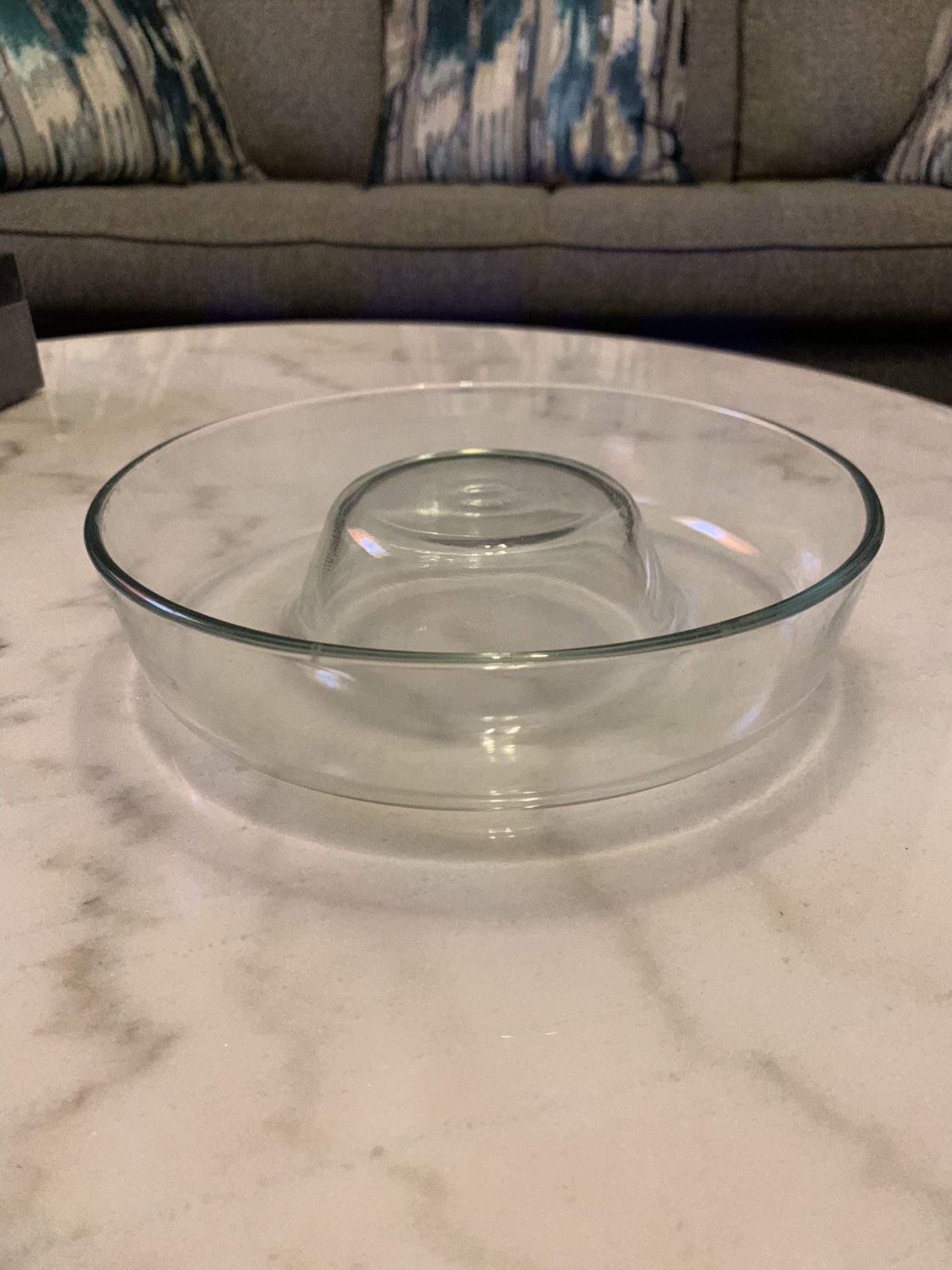 Vintage Pyrex Bundt cake pan