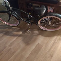 Firm strong Bike Beach Cruiser In Excellent Working Condition 