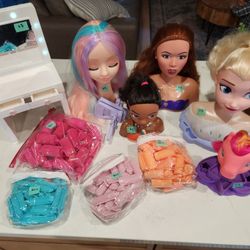 Styling Doll Head Mannequin And Curlers Doll Vanity Table