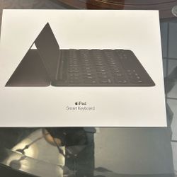 iPad Smart Keyboard 