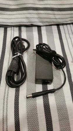 HP laptop charger 18.5v/3.5A 65W.