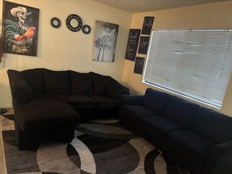 Black Sectional Sofa with Chaise