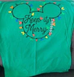 Size large Keep it Merry Mickey Mouse T shirt Green  New