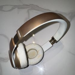 Beats by Dr. Dre Studio Wireless over-ear headphones 