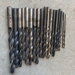 19 Various Sizes of Drill Bits For Steel