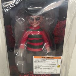 Mezco Freddy Krueger A Nightmare On Elm Street Living Dead Dolls