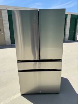 Bespoke Refrigerator Samsung Standard Depth 36’in W. In Stainless Steel