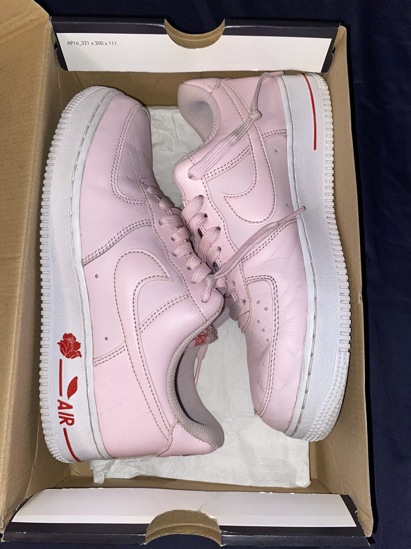 Nike Air Force 1 LX (Pink)