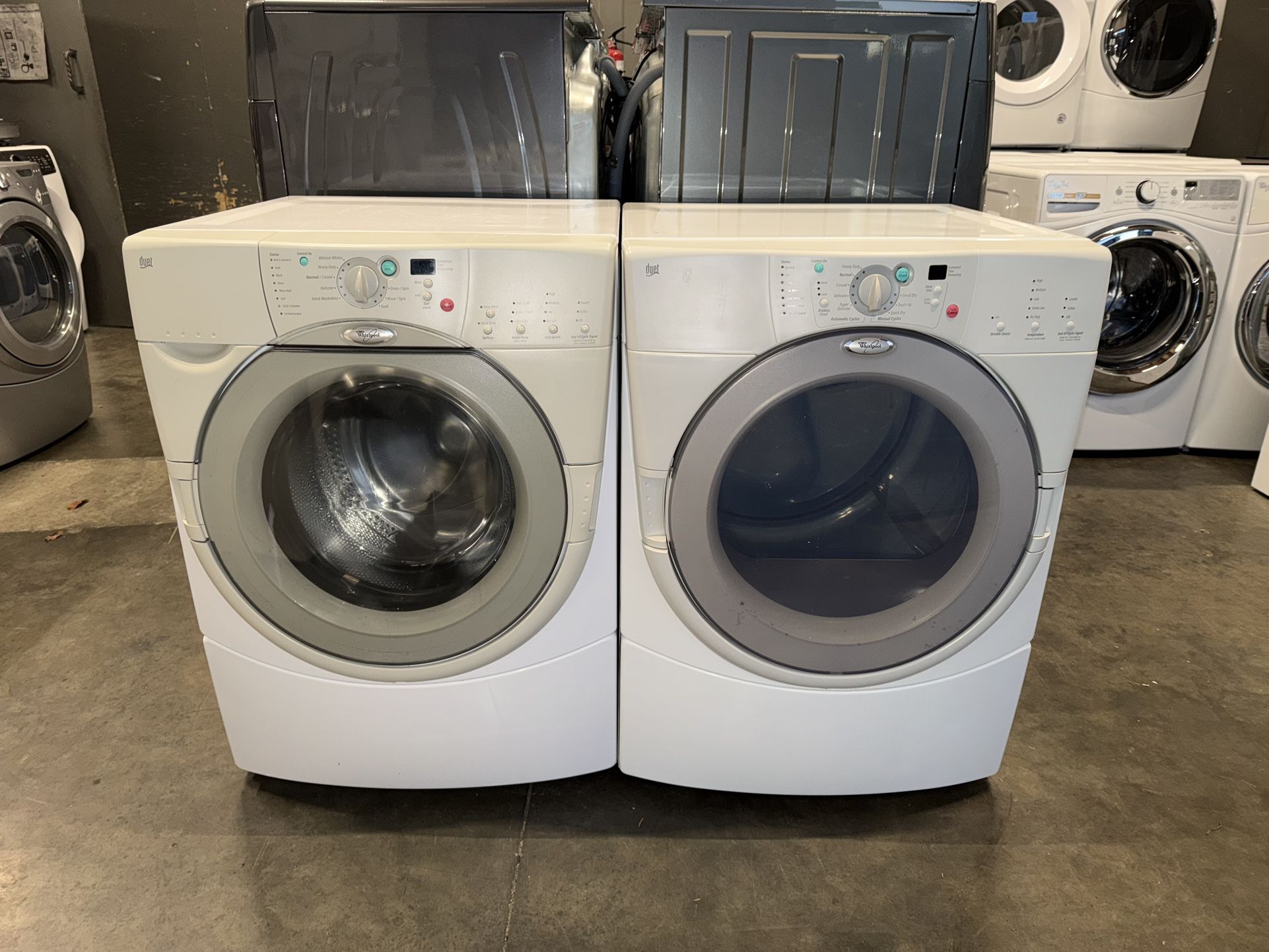 WHIRLPOOL XL CAPACITY WASHER DRYER ELECTRIC SET