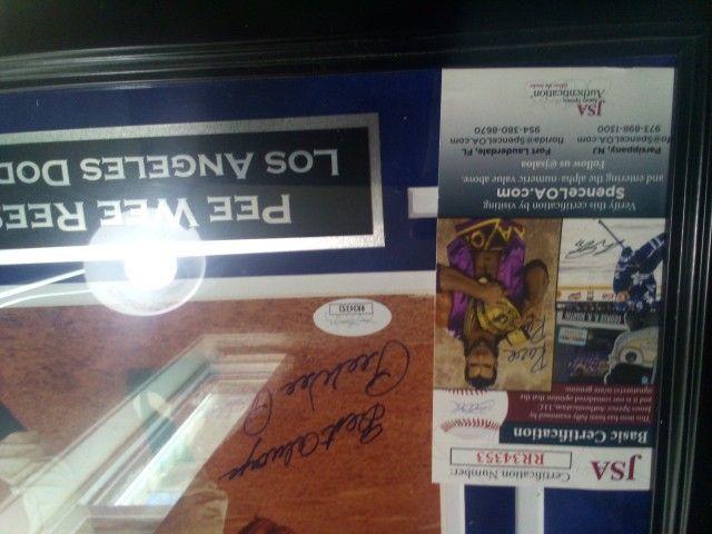 Hall Of Famer Pee Wee Reese Autographed Photo