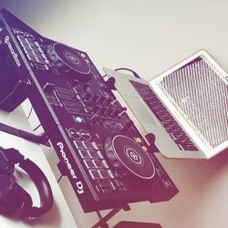 (Party DJ) For Any Party Event Please Contact Me Serious Inquiries Only 