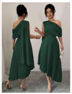 Elegant One-Shoulder Green Pleated Midi Dress