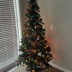Pre-lit 6.5’ Christmas Tree
