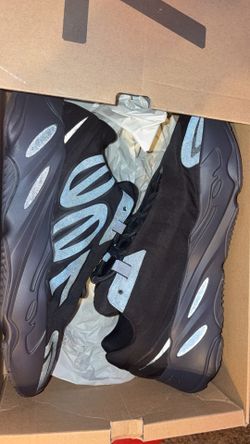 Yeezy 700 “MNVN” Triple Black