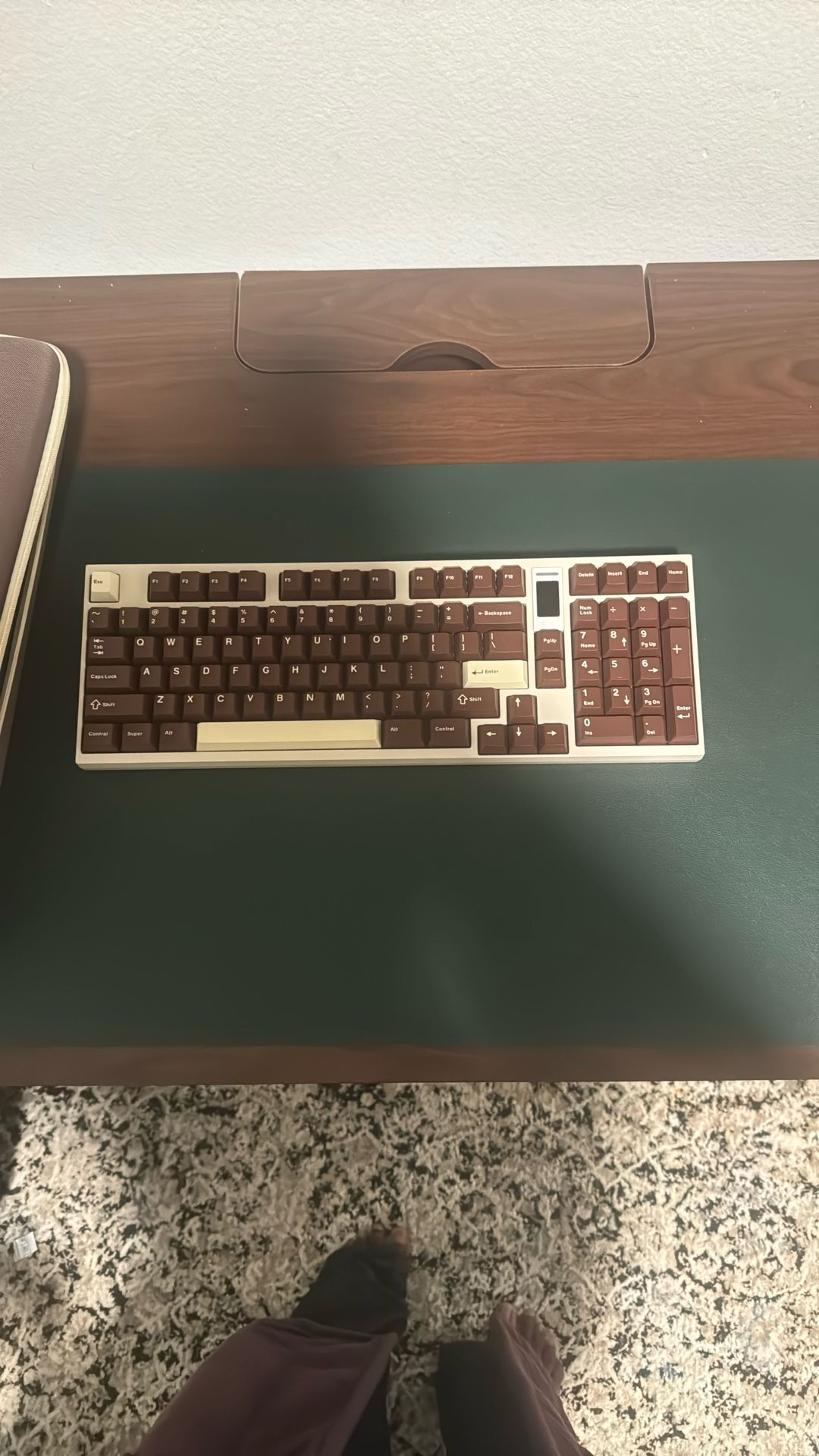 Custom Mechanical Keyboard + Case – $160 (92154)