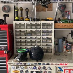 Beautiful Cobalt Blue Island Light 