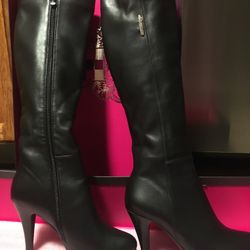 Women’s Boots Size 6-6.5