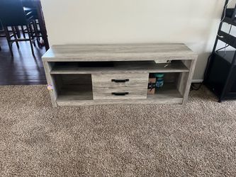 Entertainment center