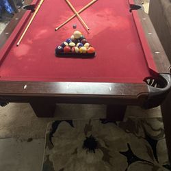 FREE!!! Pool Table
