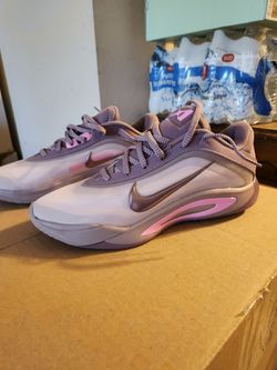 Nike Low-Top Basketball Sneakers Purple Pink