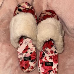 VS Slippers With Dust Bag